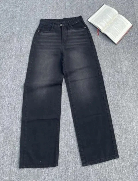 Premium Men's Black Relaxed Fit Distressed Denim Jeans | Stylish Wide-Leg Casual Streetwear Jeans | Everyday Comfort & Modern Fashion